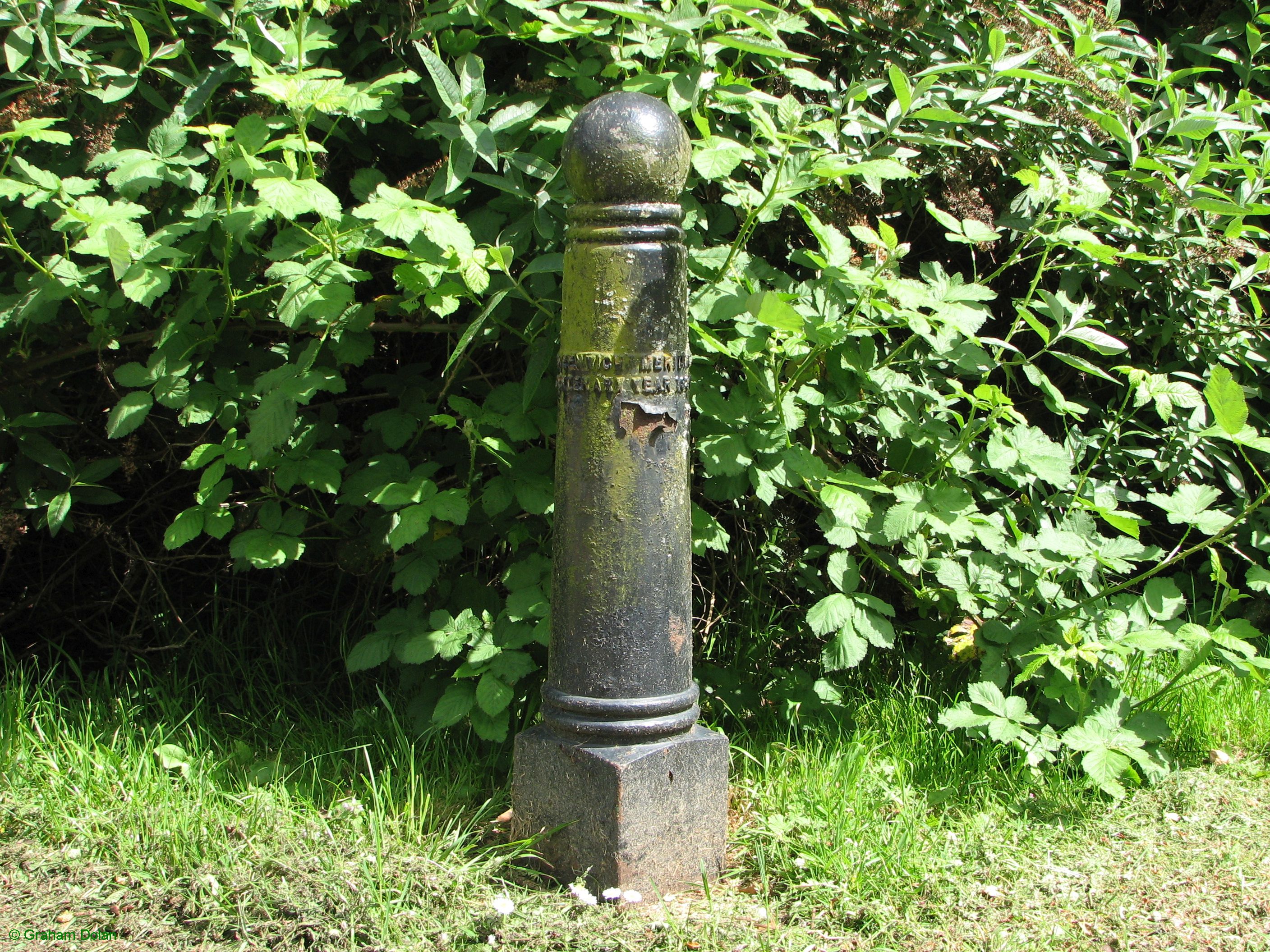 Greenwich Meridian Marker; England; Hertfordshire; Stanstead St Margarets